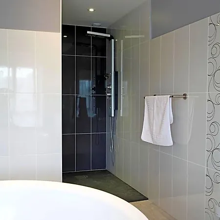 D'hotes De La Loge
