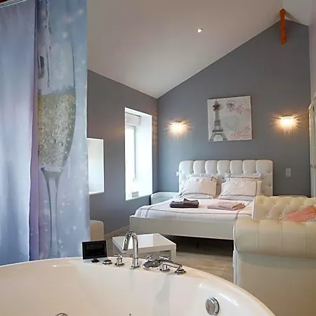 D'hotes De La Loge 3* 무시