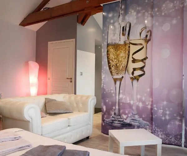 D'hotes De La Loge Bed & Breakfast Moussy (Marne)